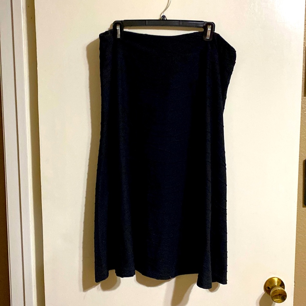 Black skirt , 14/16 little tuck all over the skirt